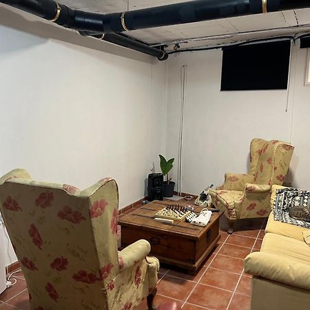 La Korolada Guesthouse อาลิกันเต ภายนอก รูปภาพ