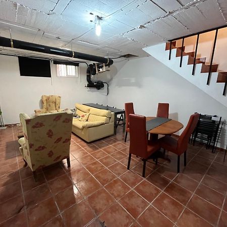La Korolada Guesthouse อาลิกันเต ภายนอก รูปภาพ