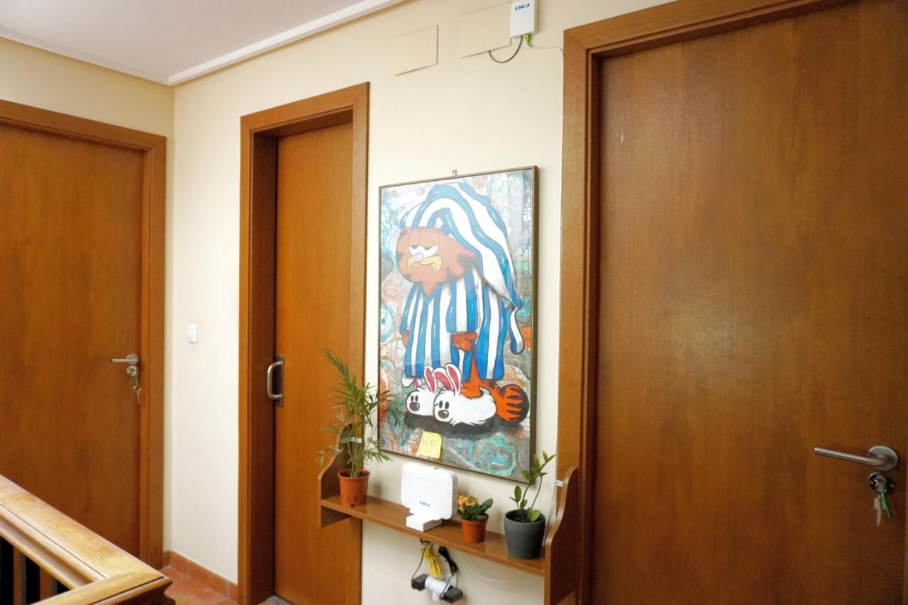 La Korolada Guesthouse อาลิกันเต ภายนอก รูปภาพ