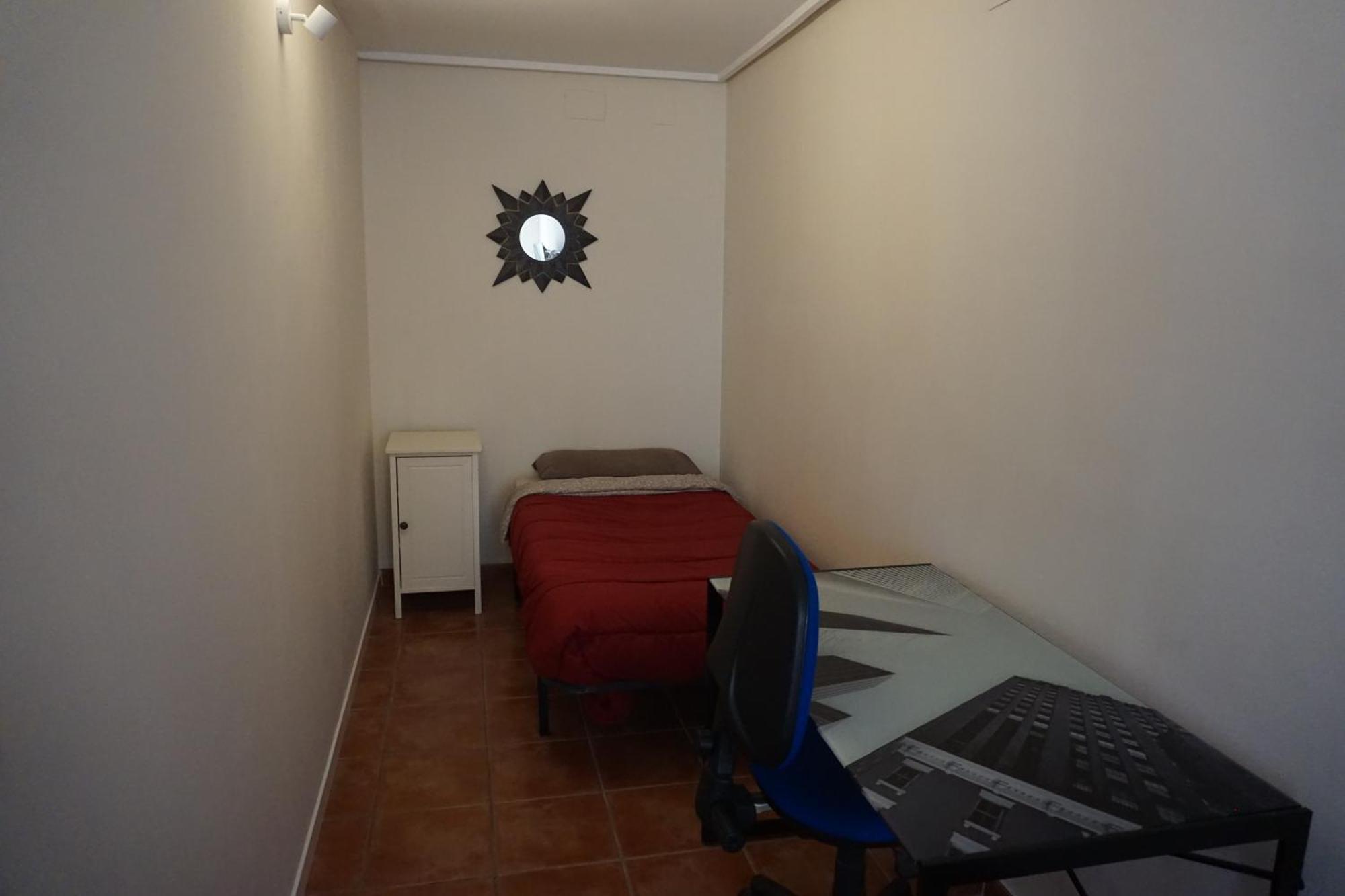 La Korolada Guesthouse อาลิกันเต ภายนอก รูปภาพ