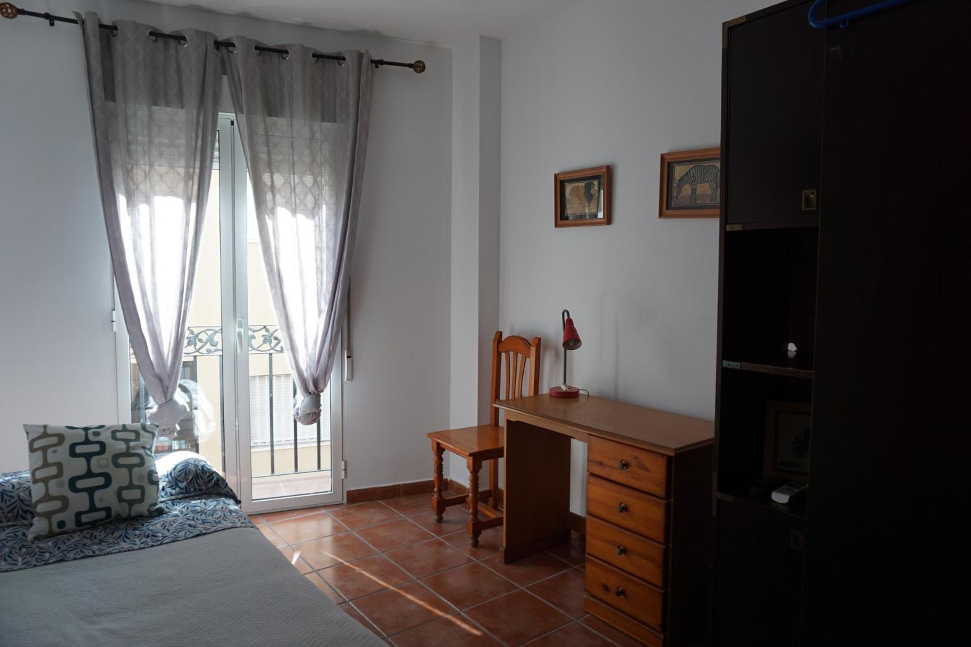 La Korolada Guesthouse อาลิกันเต ภายนอก รูปภาพ