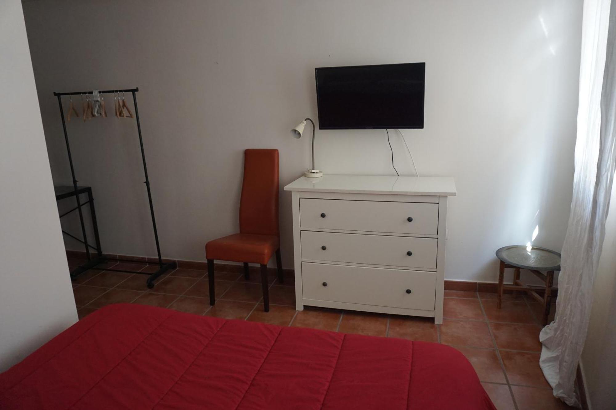 La Korolada Guesthouse อาลิกันเต ภายนอก รูปภาพ