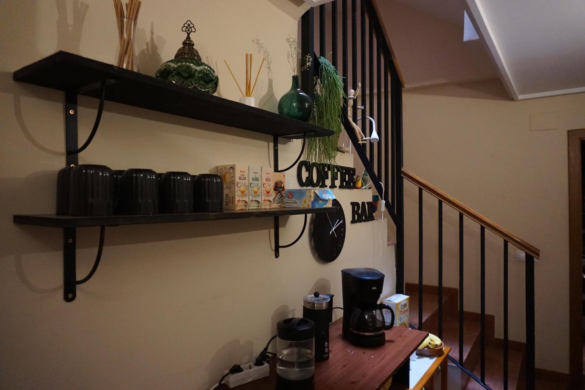 La Korolada Guesthouse อาลิกันเต ภายนอก รูปภาพ