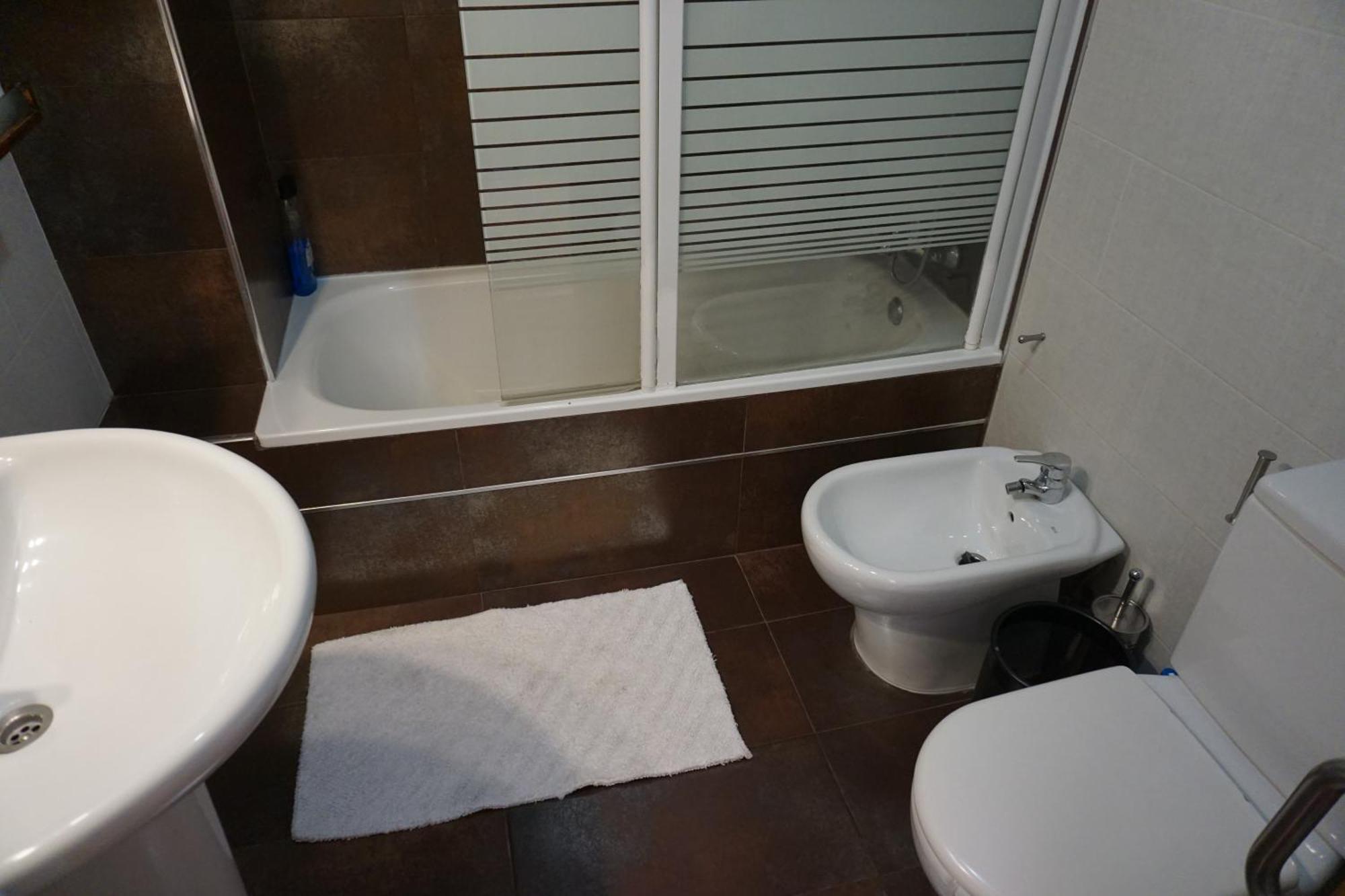 La Korolada Guesthouse อาลิกันเต ภายนอก รูปภาพ