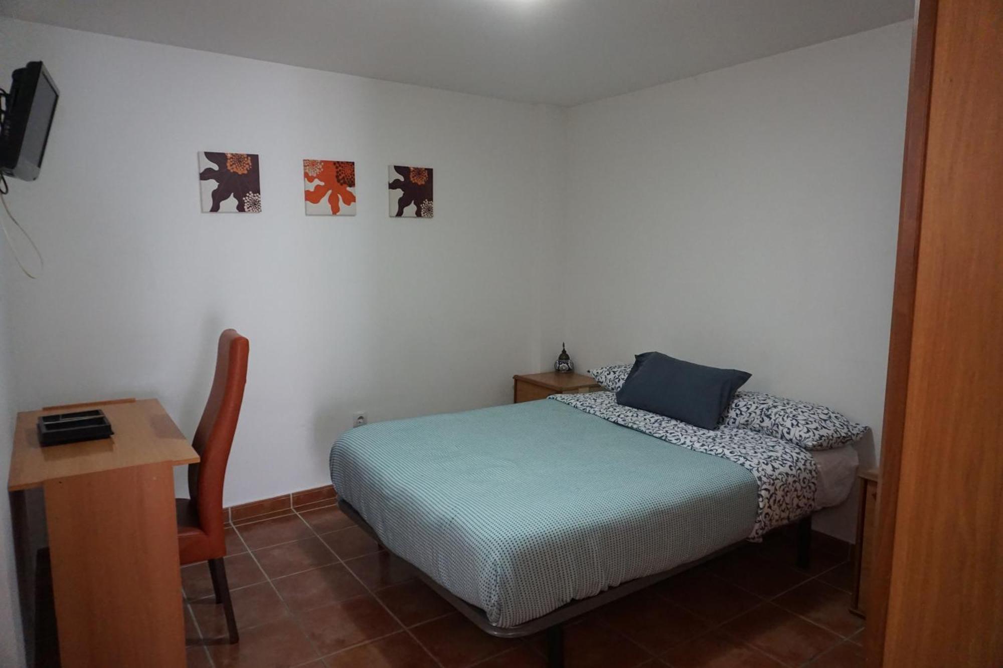La Korolada Guesthouse อาลิกันเต ภายนอก รูปภาพ