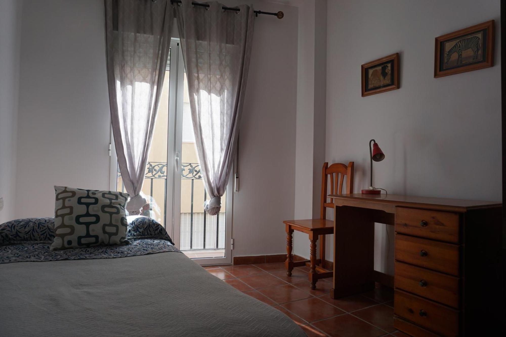 La Korolada Guesthouse อาลิกันเต ภายนอก รูปภาพ