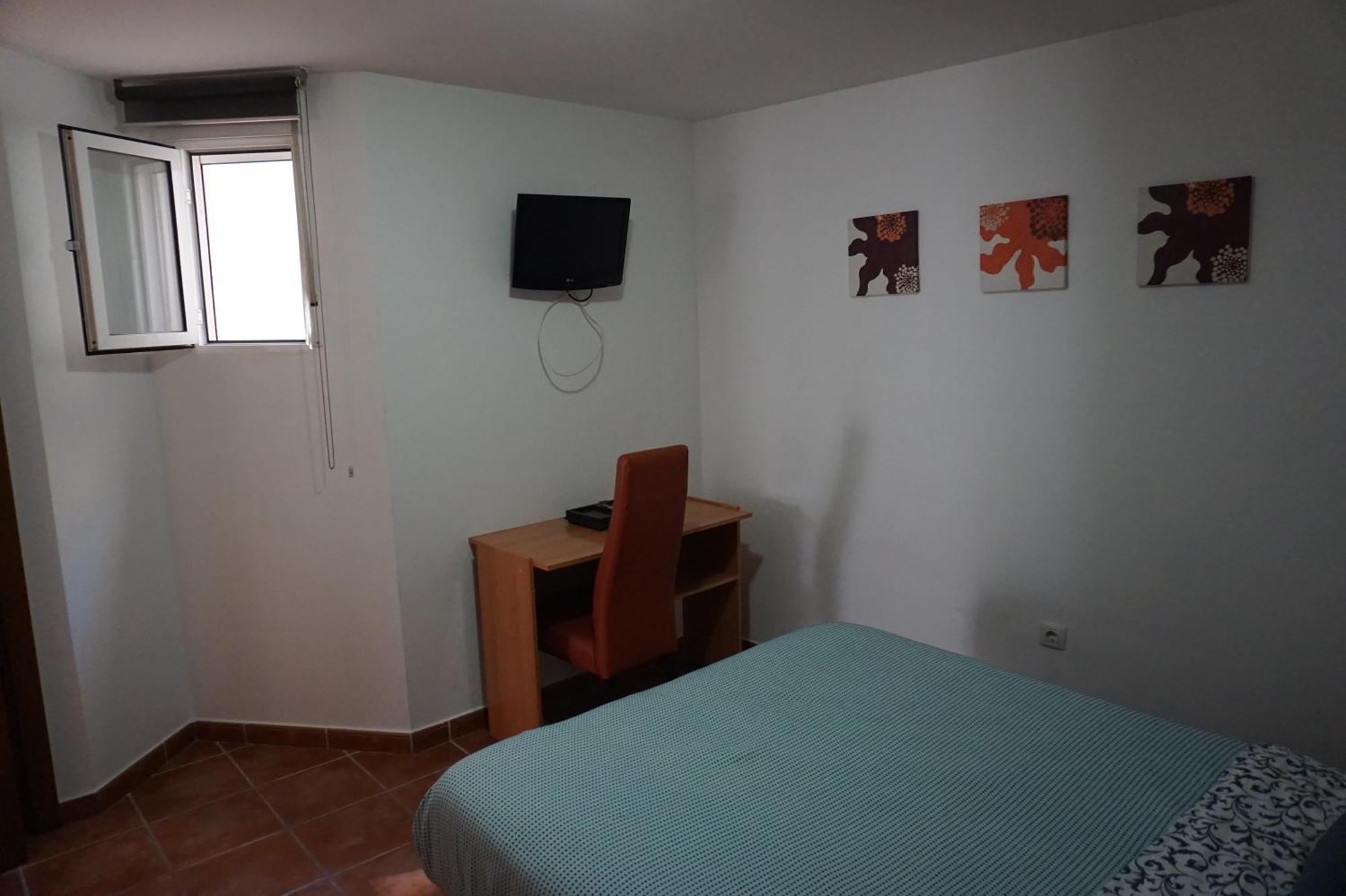 La Korolada Guesthouse อาลิกันเต ภายนอก รูปภาพ