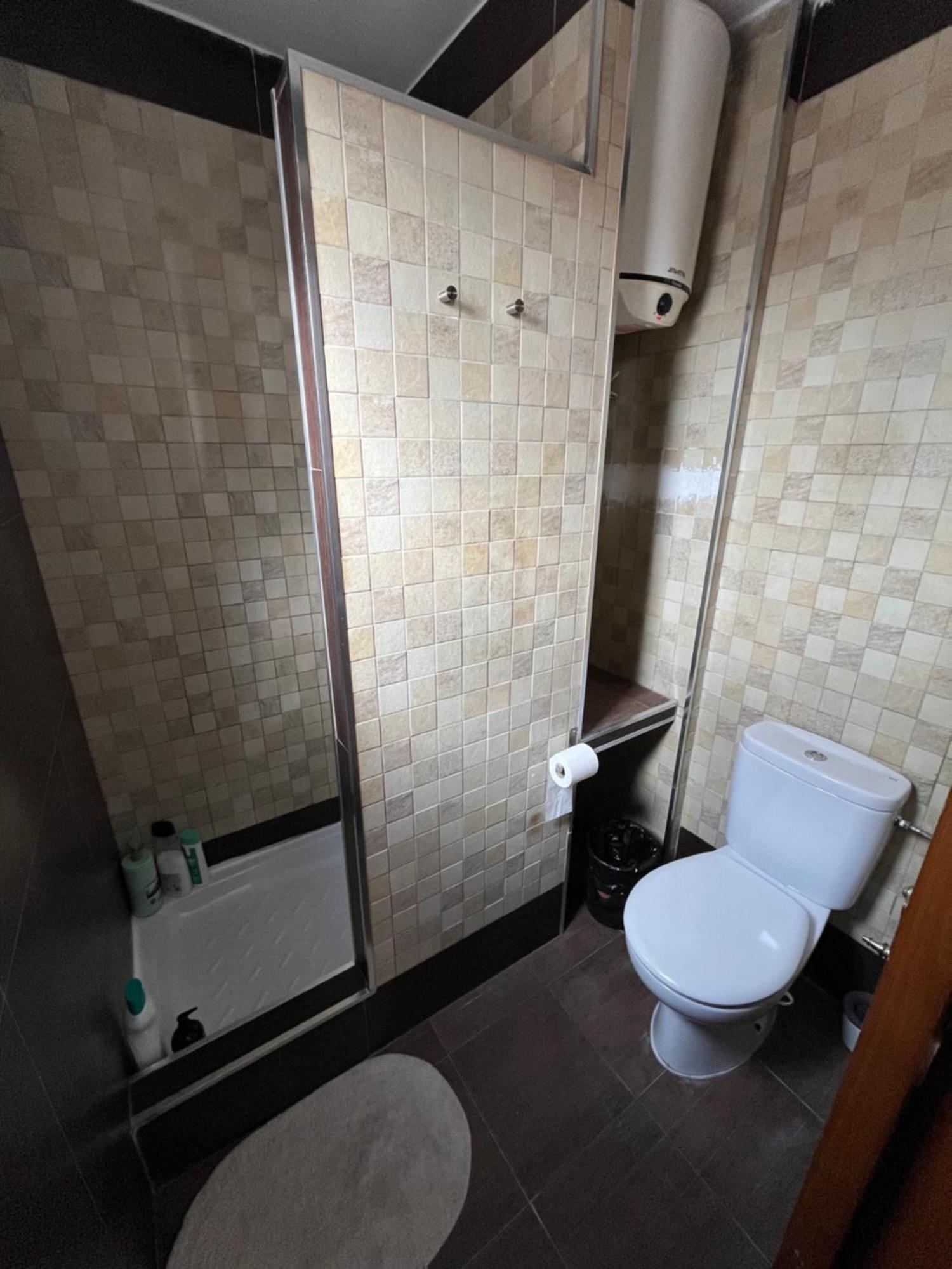 La Korolada Guesthouse อาลิกันเต ภายนอก รูปภาพ